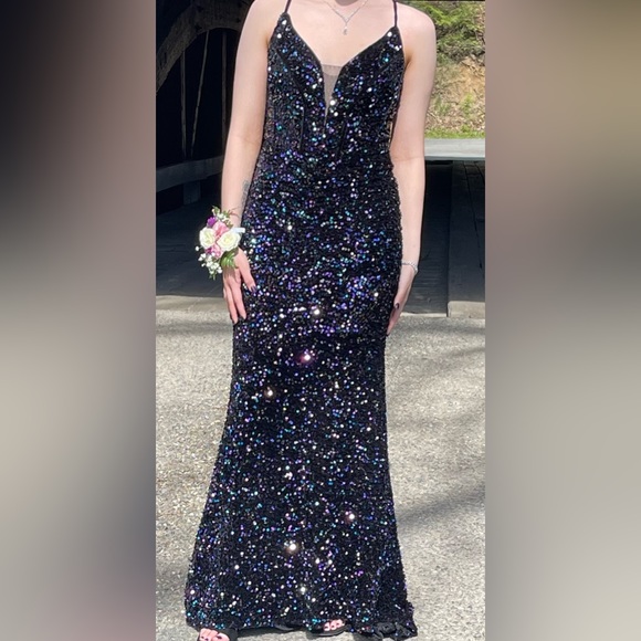 Prom Dress - Picture 3 of 3
